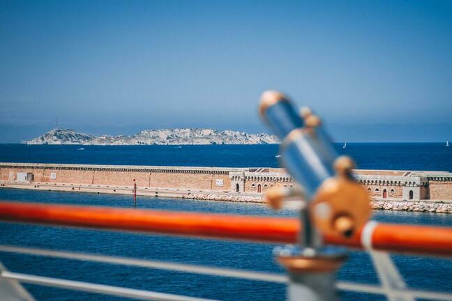 Iles du Frioul avec vue sur la jetée